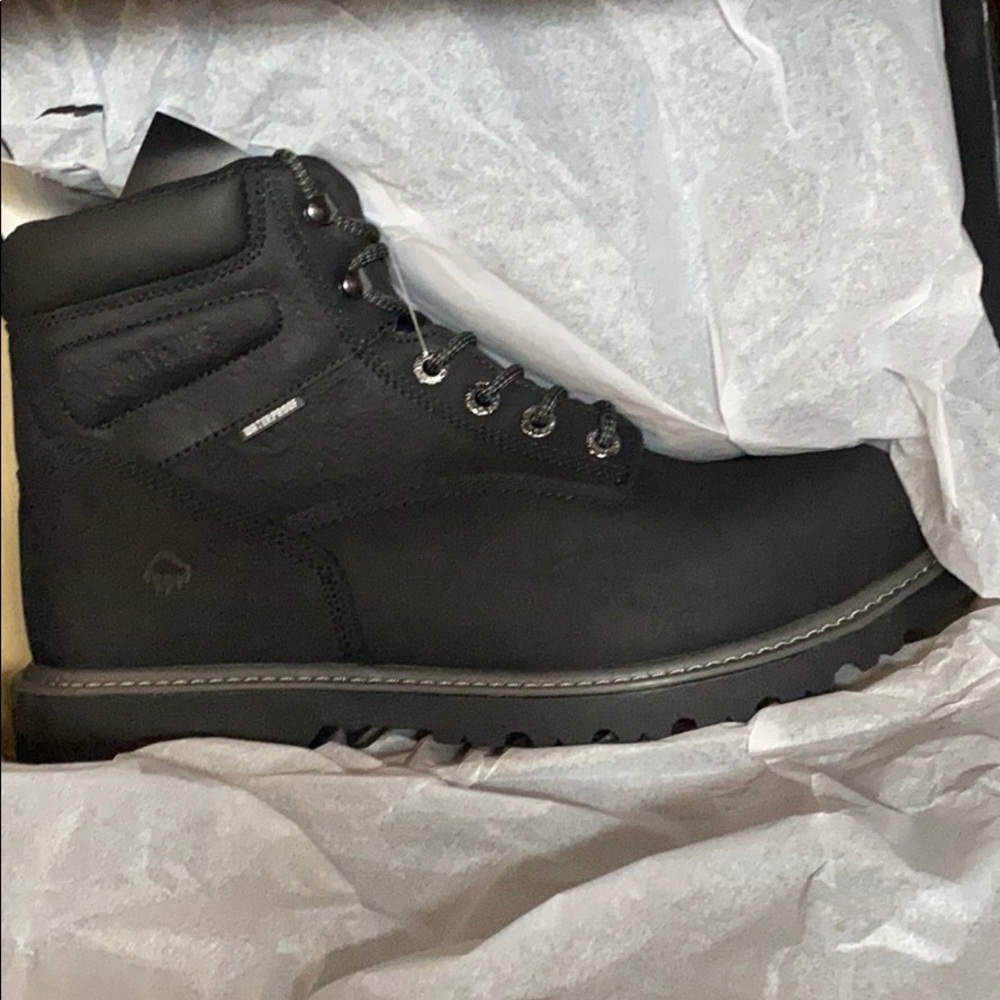Brand new Wolverene men’s safety boot.
